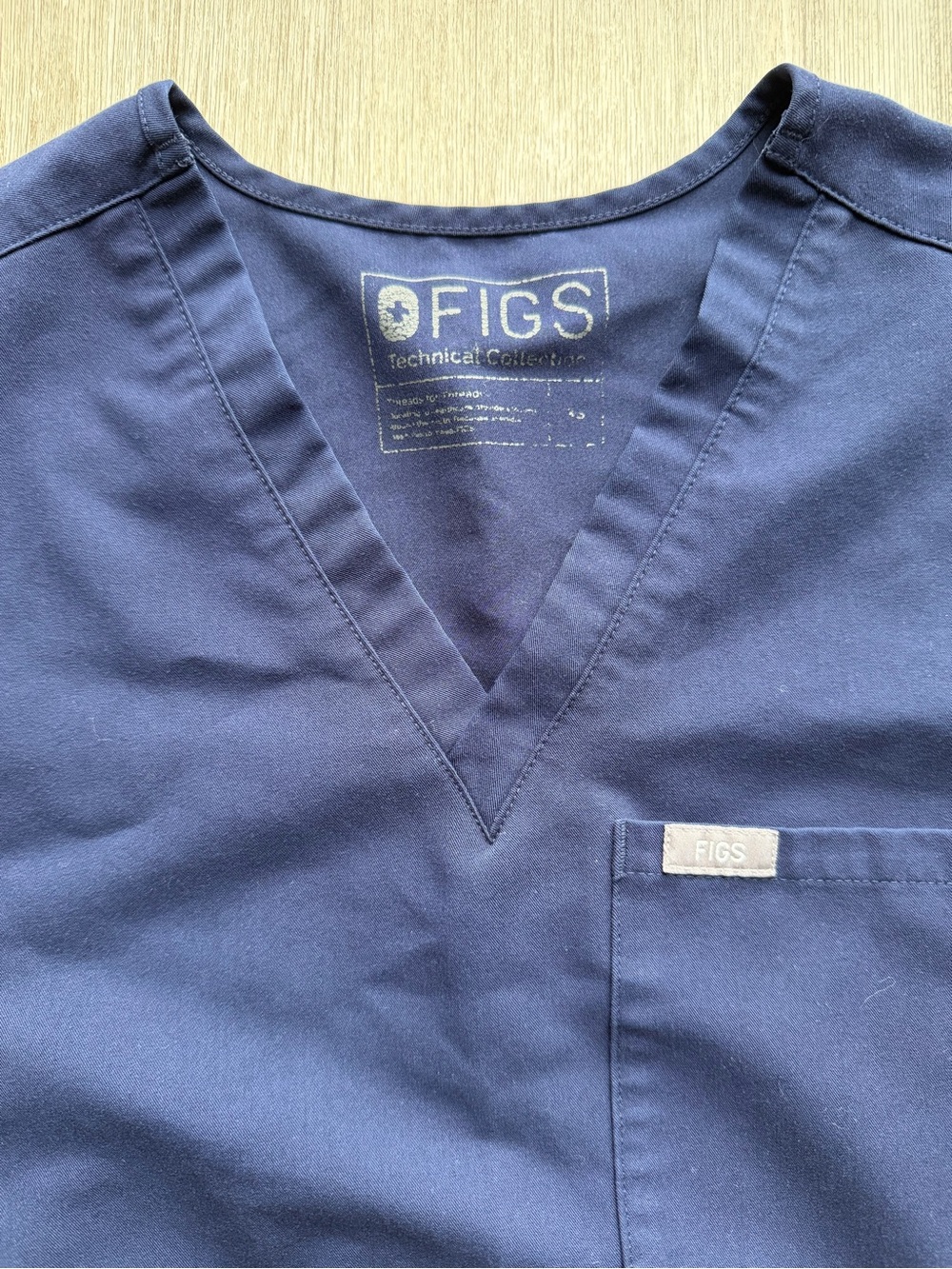 Figs Catarina Scrub Top XS and Limited Edition Nepal Scrub Pants XSP, Navy - Picture 4 of 16